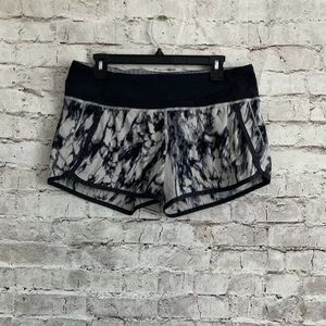 Lululemon Speed Up Shorts Size 8
